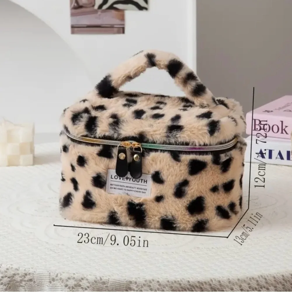 {NEW} Light Pink Leopard Print Plush Cosmetic Case - Picture 4 of 5